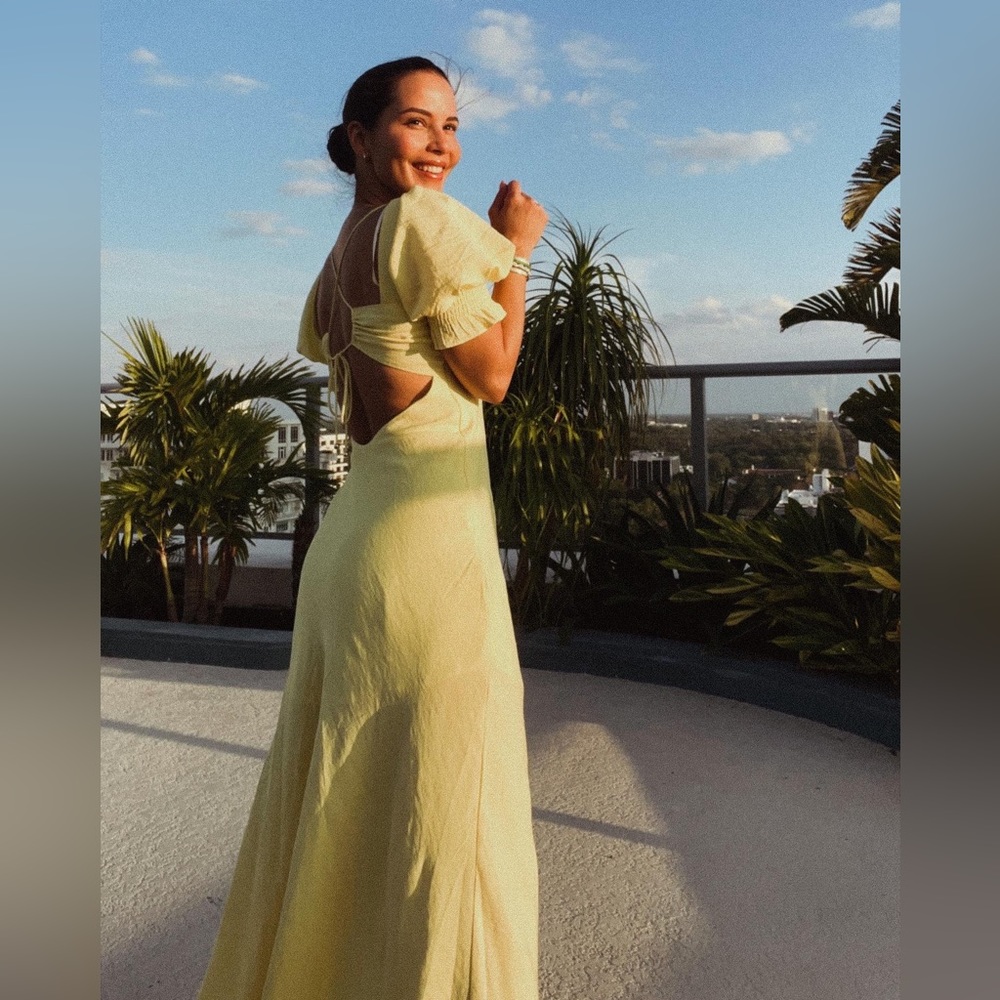 Maxi yellow dress